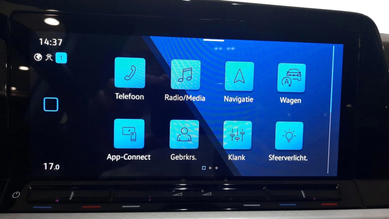 Volkswagen GOLF Variant 1.0 eTSI Life | Mulimedia | Camera | Privacy Glass