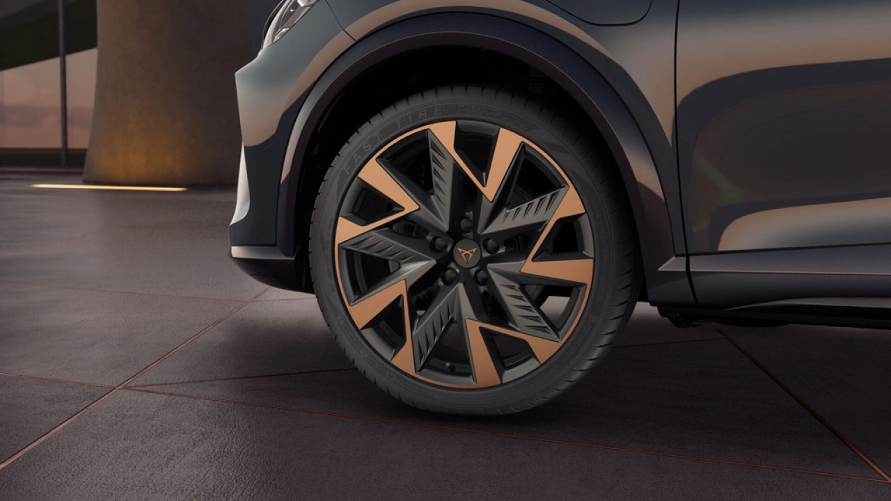 CUPRA Formentor 1.5 TSI e-Hybrid 204 6DSG Business