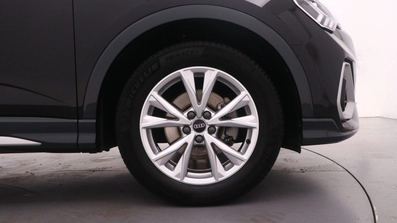 Audi Q3 Sportback 35 TFSI Advanced Edition | Sportstoelen | Camera | Trekhaak |