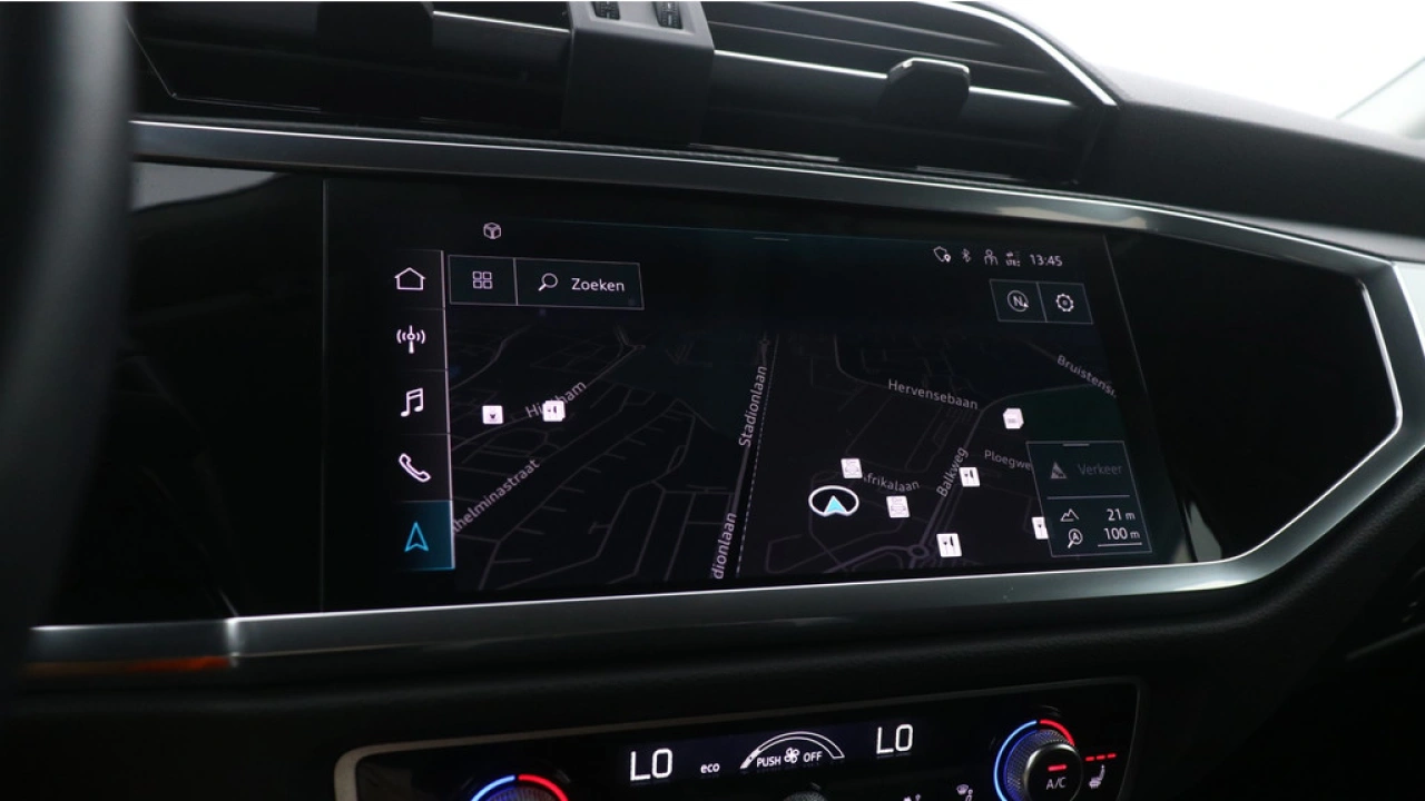 Audi Q3 Sportback 35 TFSI Advanced Edition | Sportstoelen | Camera | Trekhaak |