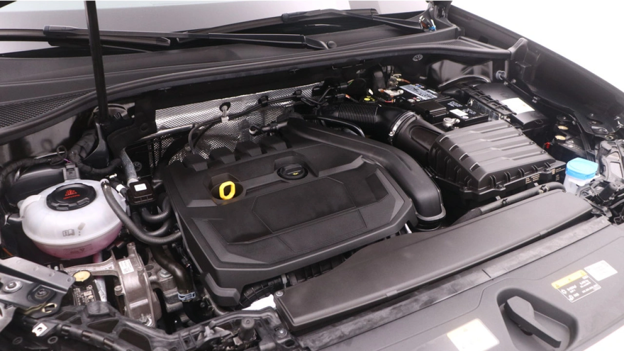 Audi Q3 Sportback 35 TFSI Advanced Edition | Sportstoelen | Camera | Trekhaak |