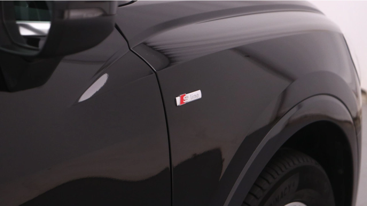 Audi Q3 Sportback 35 TFSI Advanced Edition | Sportstoelen | Camera | Trekhaak |