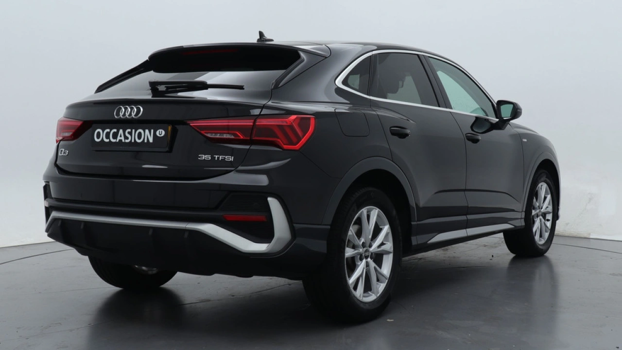 Audi Q3 Sportback 35 TFSI Advanced Edition | Sportstoelen | Camera | Trekhaak |