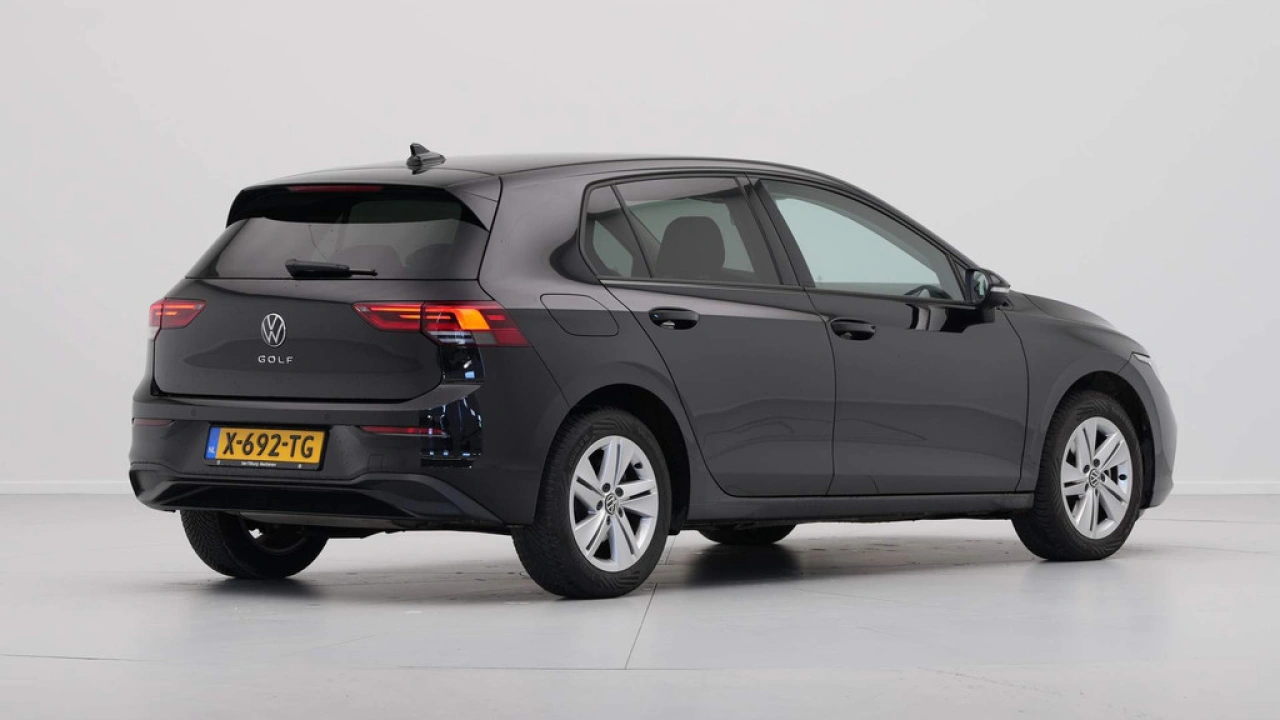 Volkswagen Golf 1.0 TSI Life Business