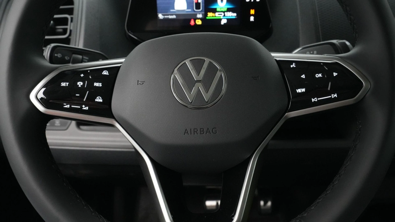 VW Bedrijfswagens ID. Buzz Cargo Anniversary Edition 79 kWh 250kW 340PK 4MOTION