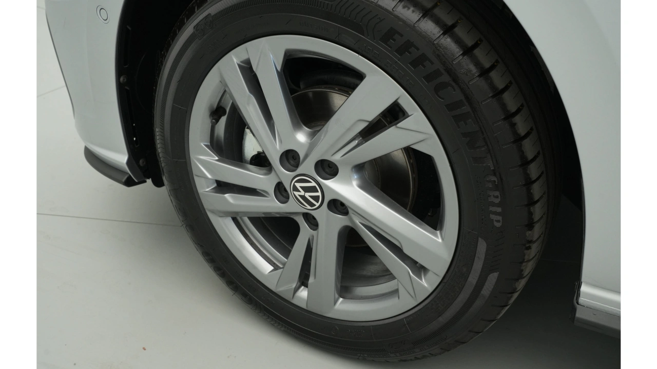 Volkswagen Polo 1.0 TSI 95 5MT R-Line Edition