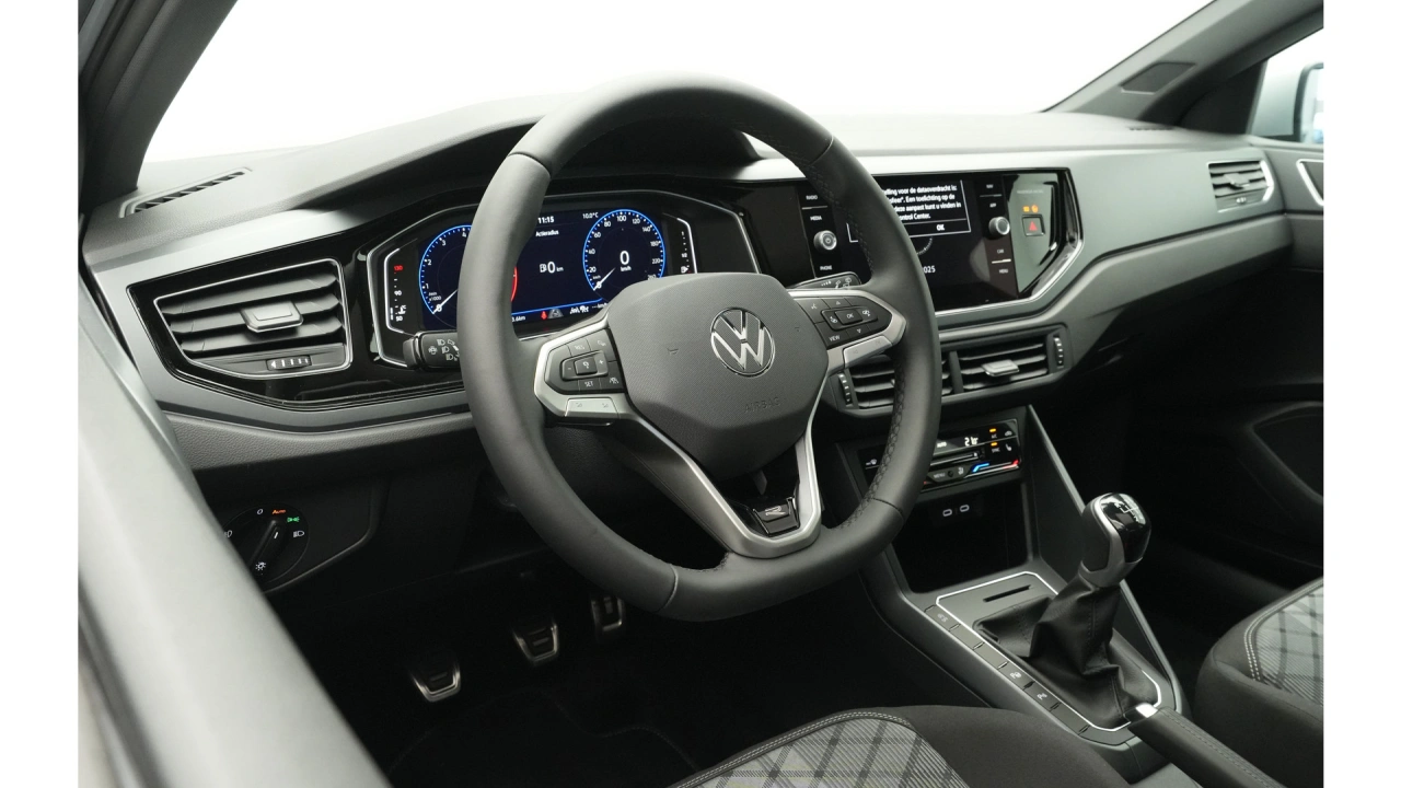 Volkswagen Polo 1.0 TSI 95 5MT R-Line Edition