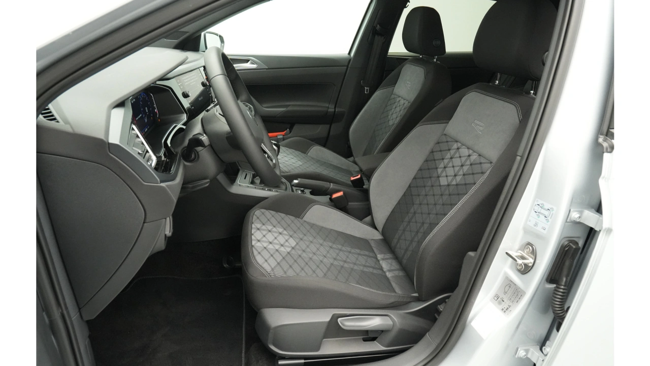 Volkswagen Polo 1.0 TSI 95 5MT R-Line Edition