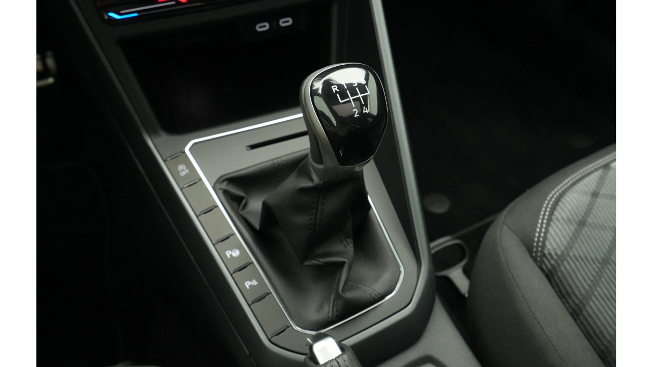 Volkswagen Polo 1.0 TSI 95 5MT R-Line Edition