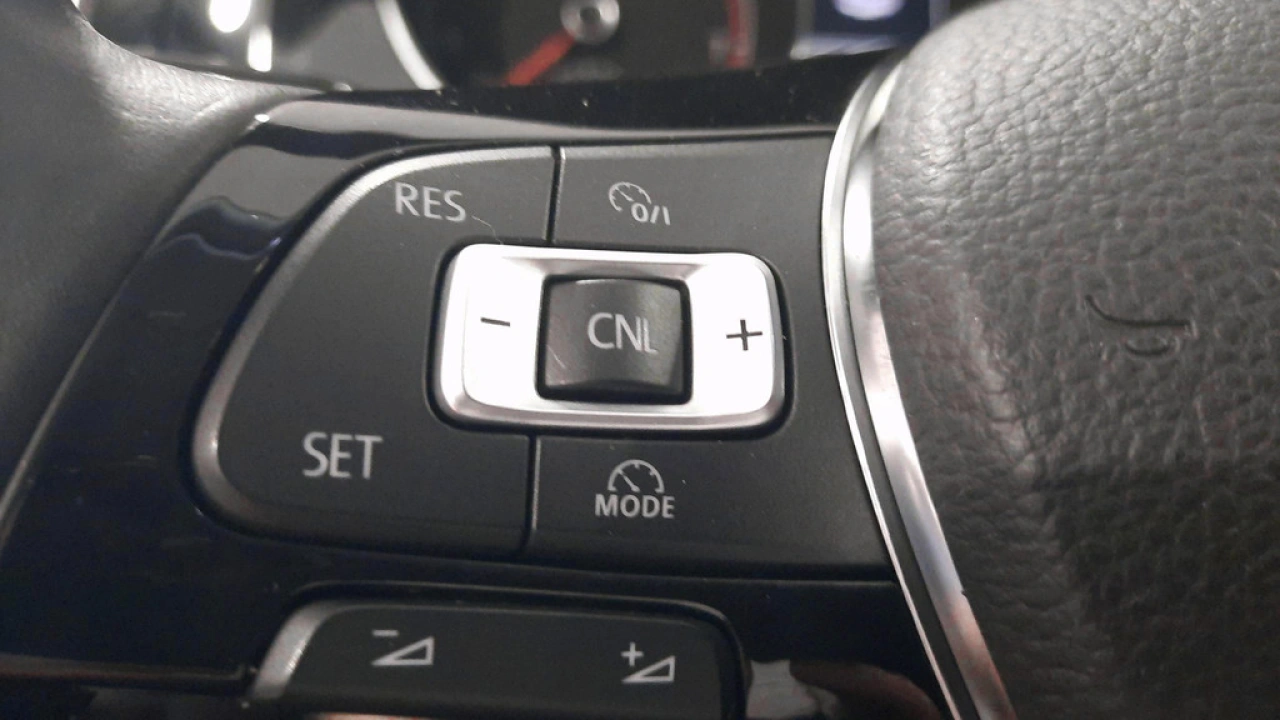 Volkswagen Golf 1.4 TSI ACT Highline | Climatronic | Navi | Verwarmde voorstoelen |