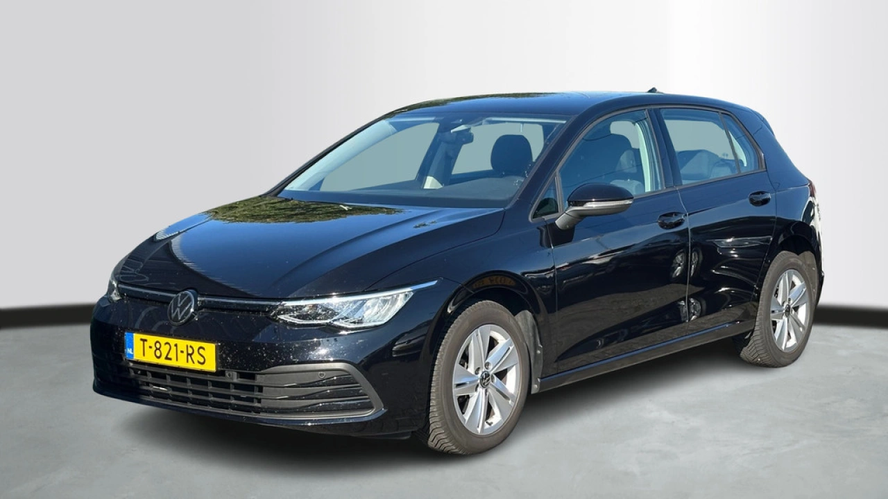 Volkswagen Golf 1.0 eTSI 110pk DSG Life Navigatie Winterpakket