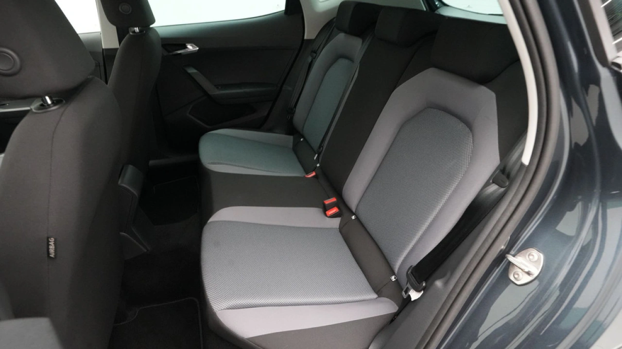 SEAT Arona 1.0 TSI 115pk Style Business Intense
