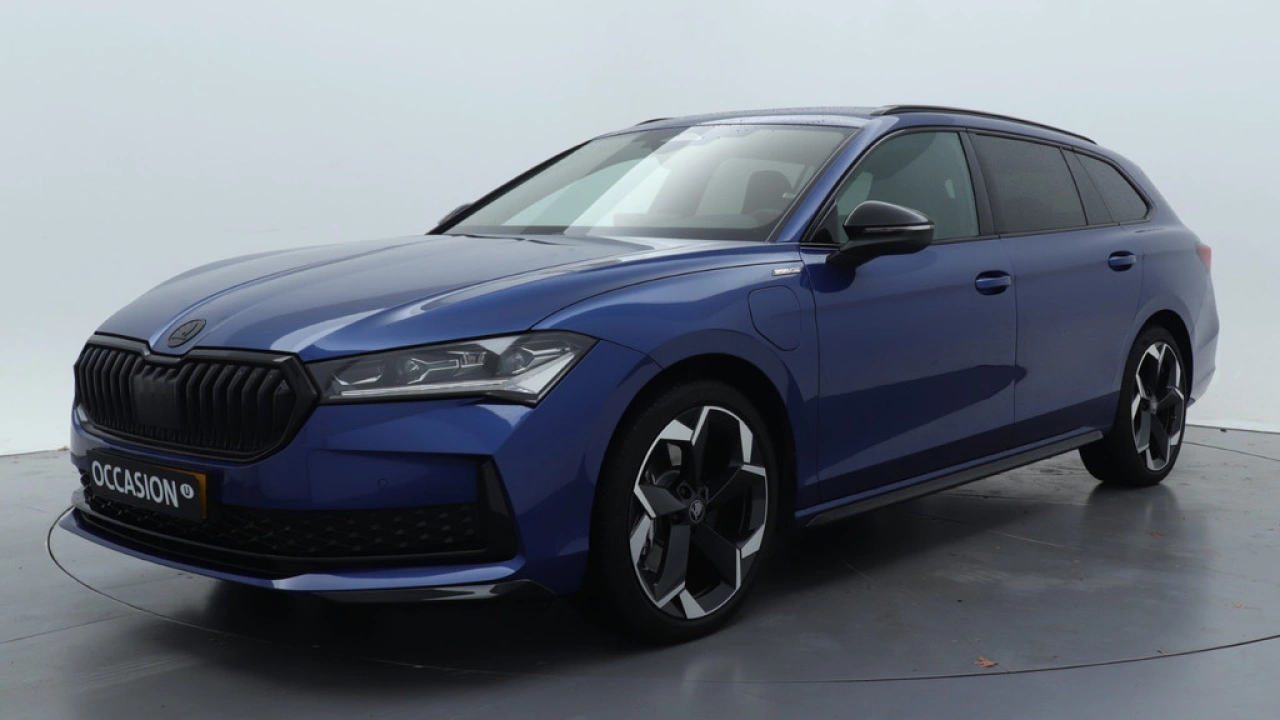 Škoda Superb Combi 1.5 TSI PHEV Sportline Business / Demonstratievoertuig