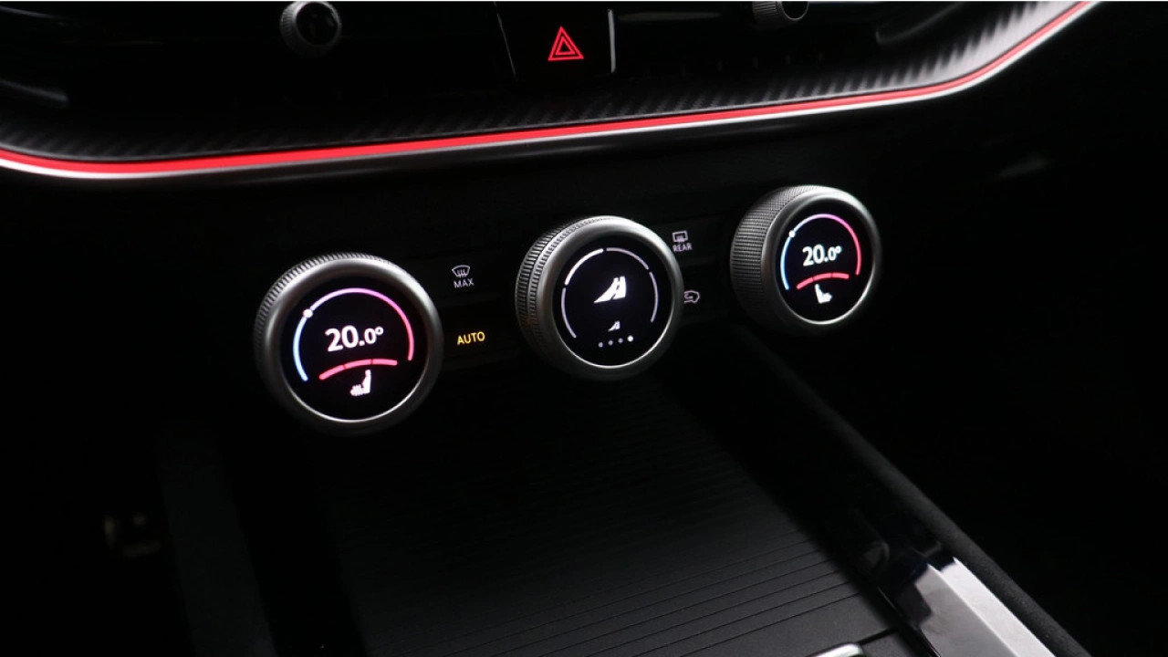 Škoda Superb Combi 1.5 TSI PHEV Sportline Business / Demonstratievoertuig