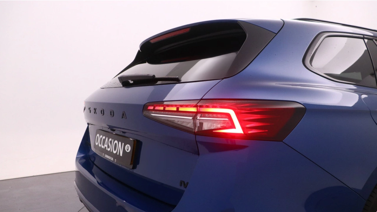 Škoda Superb Combi 1.5 TSI PHEV Sportline Business / Demonstratievoertuig