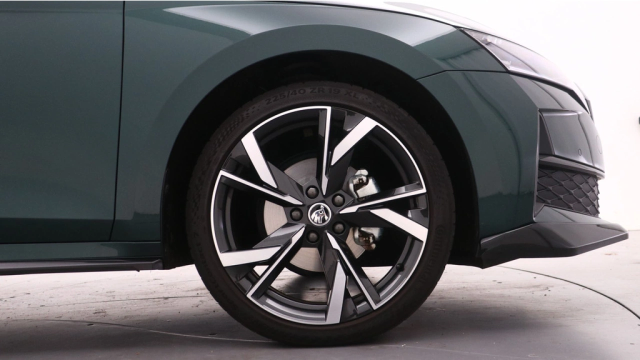 Škoda Octavia Combi 1.5 TSI MHEV Business Edition Plus / Black Edition / Demonstratievoertuig