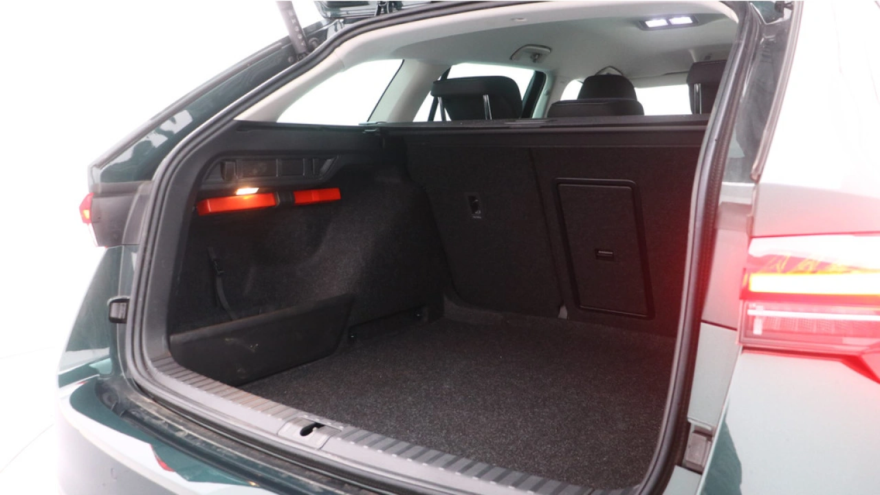 Škoda Octavia Combi 1.5 TSI MHEV Business Edition Plus / Black Edition / Demonstratievoertuig