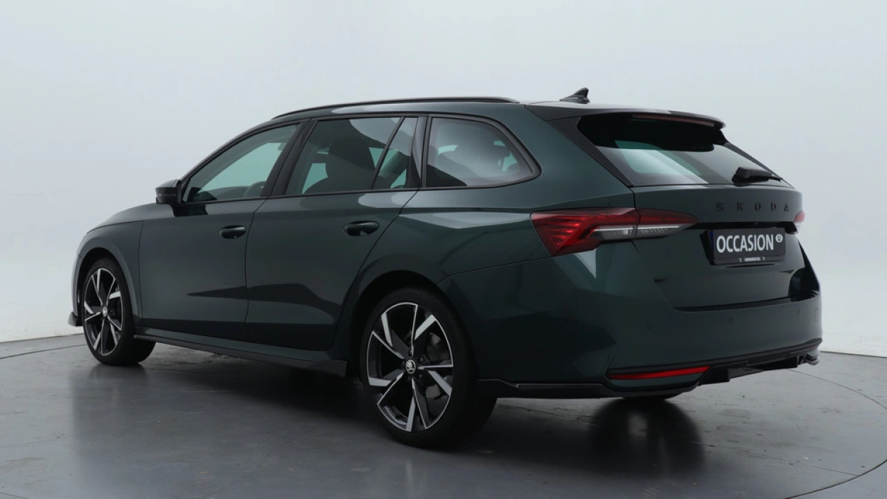 Škoda Octavia Combi 1.5 TSI MHEV Business Edition Plus / Black Edition / Demonstratievoertuig