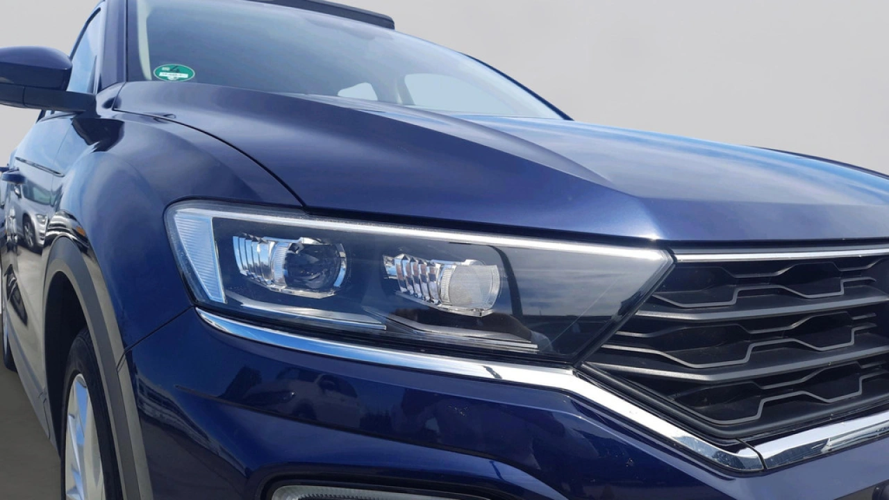 Volkswagen T-Roc 1.0 TSI Style | Panoramadak | Trekhaak | 18