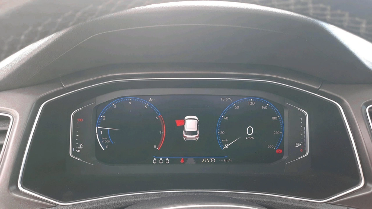 Volkswagen T-Roc 1.0 TSI Style | Panoramadak | Trekhaak | 18