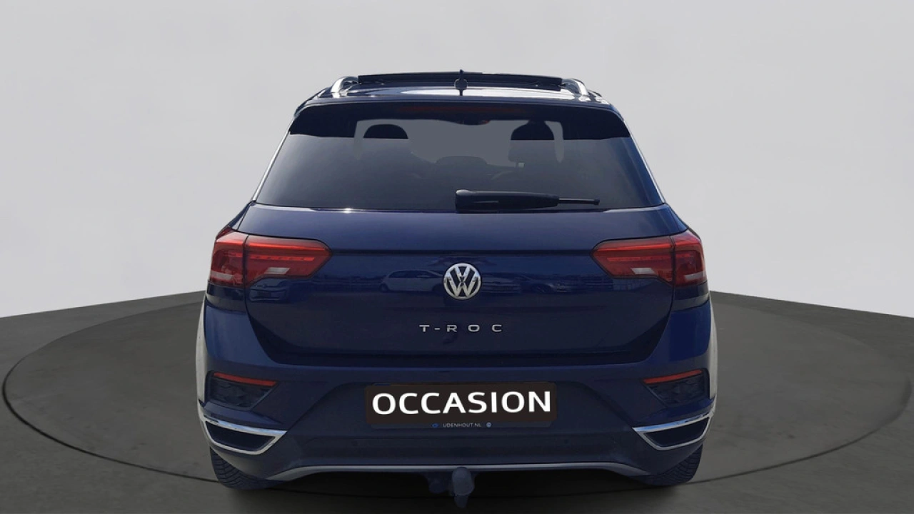 Volkswagen T-Roc 1.0 TSI Style | Panoramadak | Trekhaak | 18
