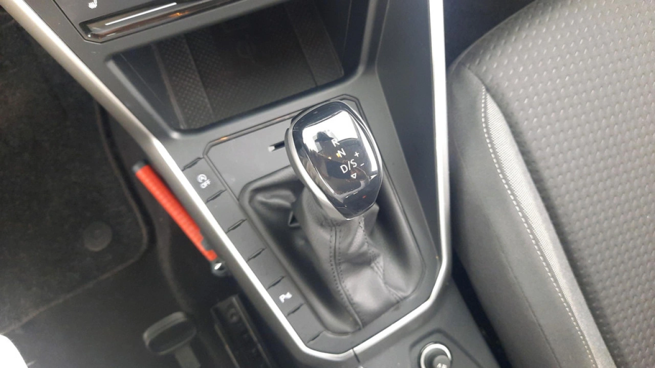 Volkswagen Polo 1.0 TSI Life Business