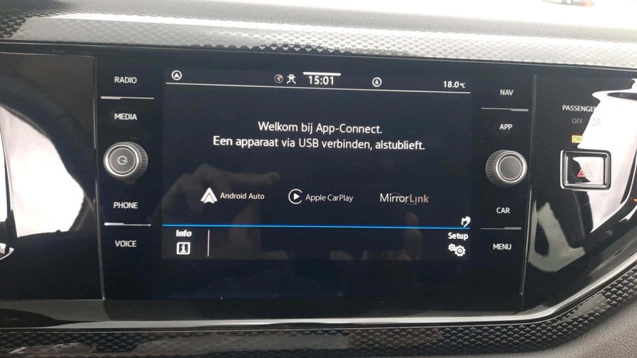 Volkswagen Polo 1.0 TSI Life Business