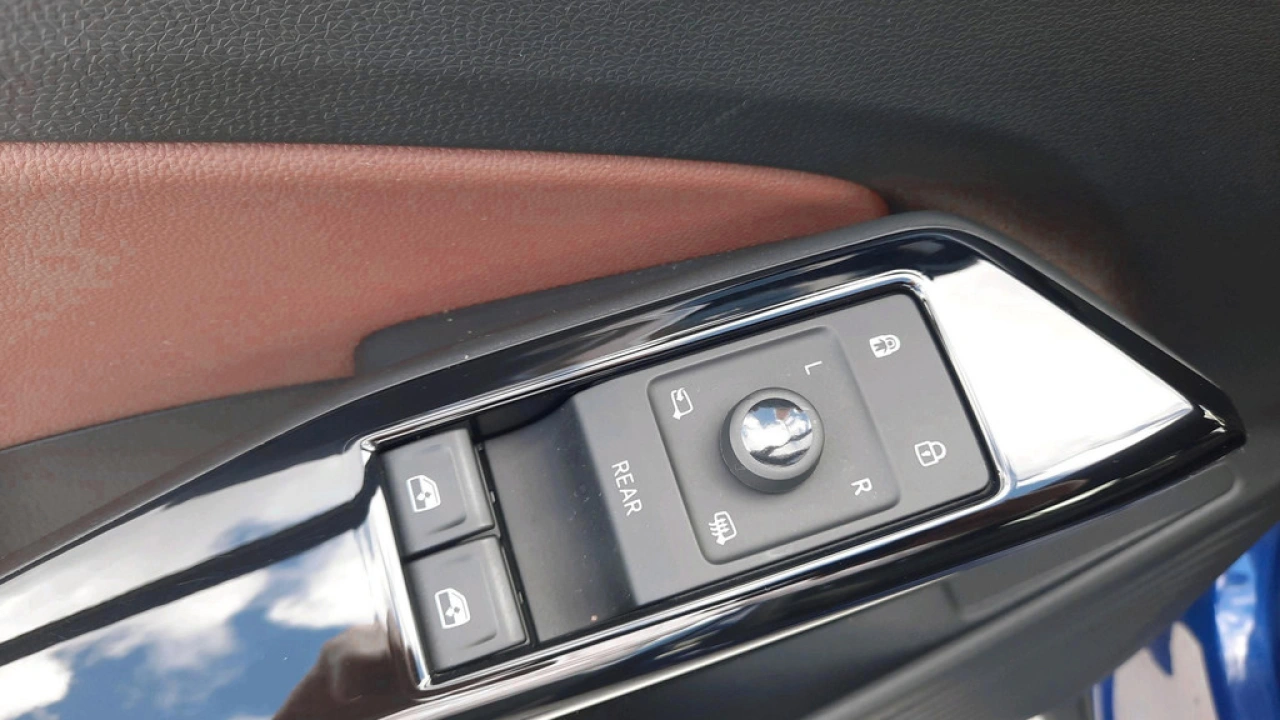 Volkswagen ID.5 Pro 77 kWh | Multimedia pakket | Comfortpakket | 19