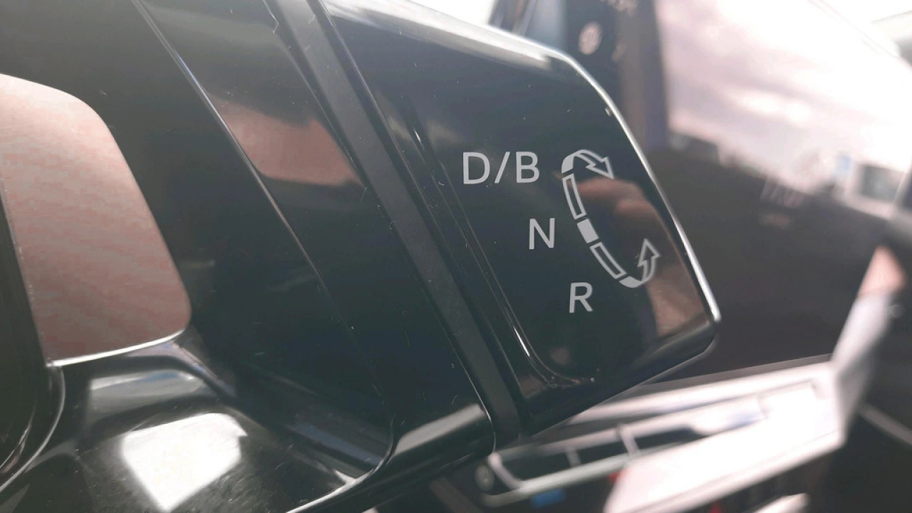 Volkswagen ID.5 Pro 77 kWh | Multimedia pakket | Comfortpakket | 19
