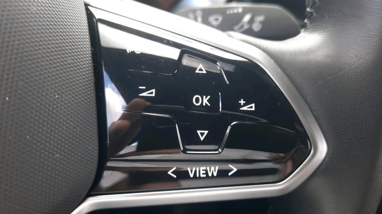 Volkswagen ID.5 Pro 77 kWh | Multimedia pakket | Comfortpakket | 19