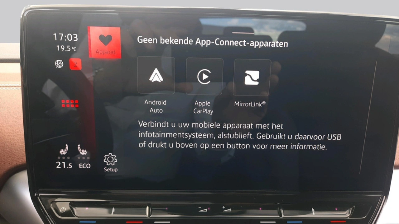 Volkswagen ID.5 Pro 77 kWh | Multimedia pakket | Comfortpakket | 19