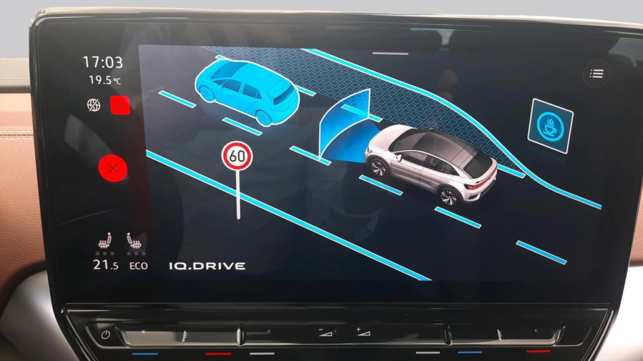 Volkswagen ID.5 Pro 77 kWh | Multimedia pakket | Comfortpakket | 19