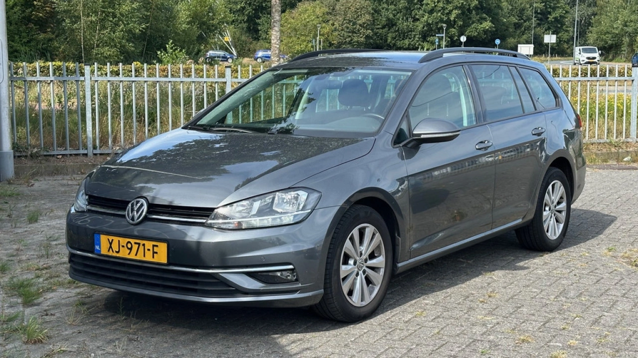 Volkswagen GOLF Variant 1.0 TSI 115pk Comfortline Navigatie Trekhaak
