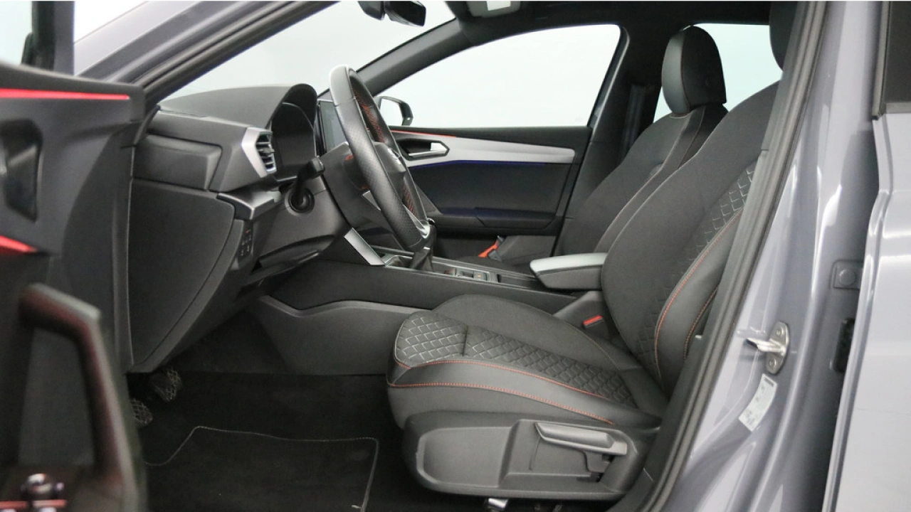 SEAT Leon Sportstourer 1.5 TSI 150pk FR Business Intense