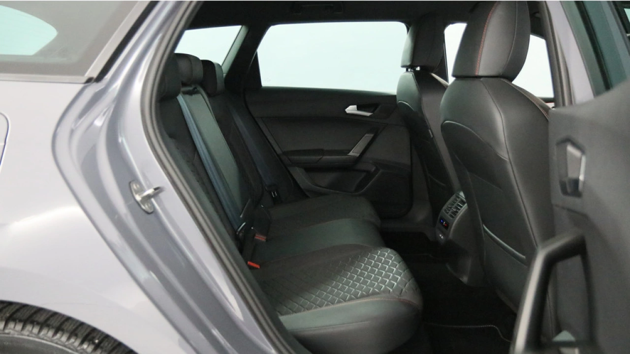 SEAT Leon Sportstourer 1.5 TSI 150pk FR Business Intense
