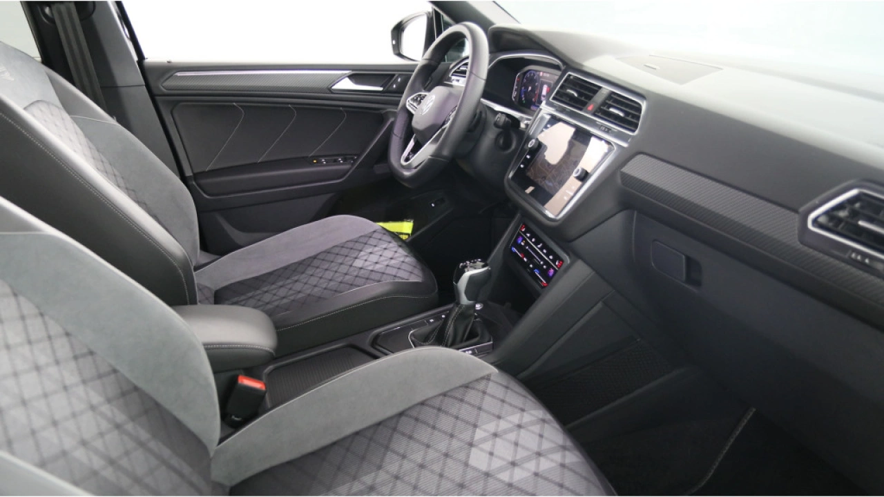 Volkswagen Tiguan Allspace 1.5 TSI 150pk DSG R-Line Business 7p. Trekhaak