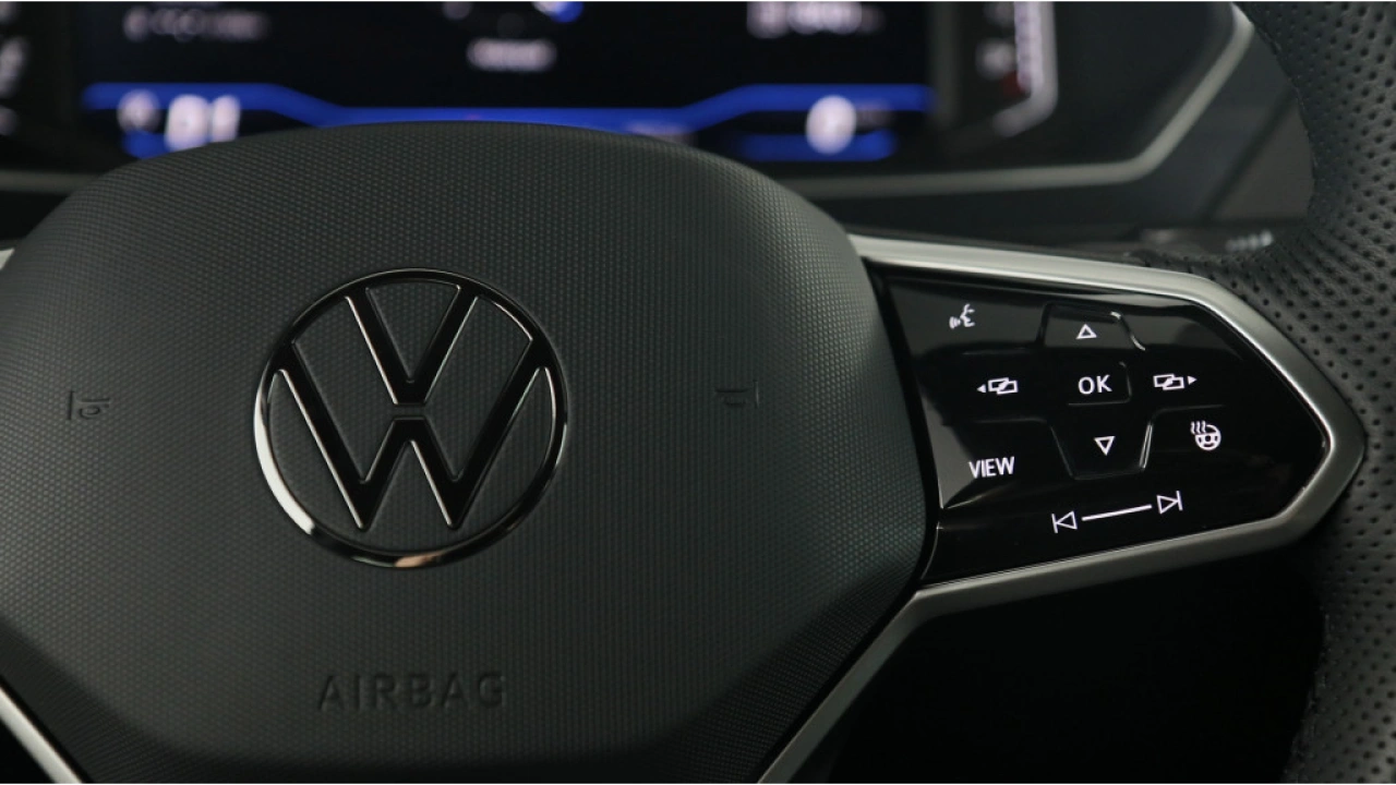 Volkswagen Tiguan Allspace 1.5 TSI 150pk DSG R-Line Business 7p. Trekhaak