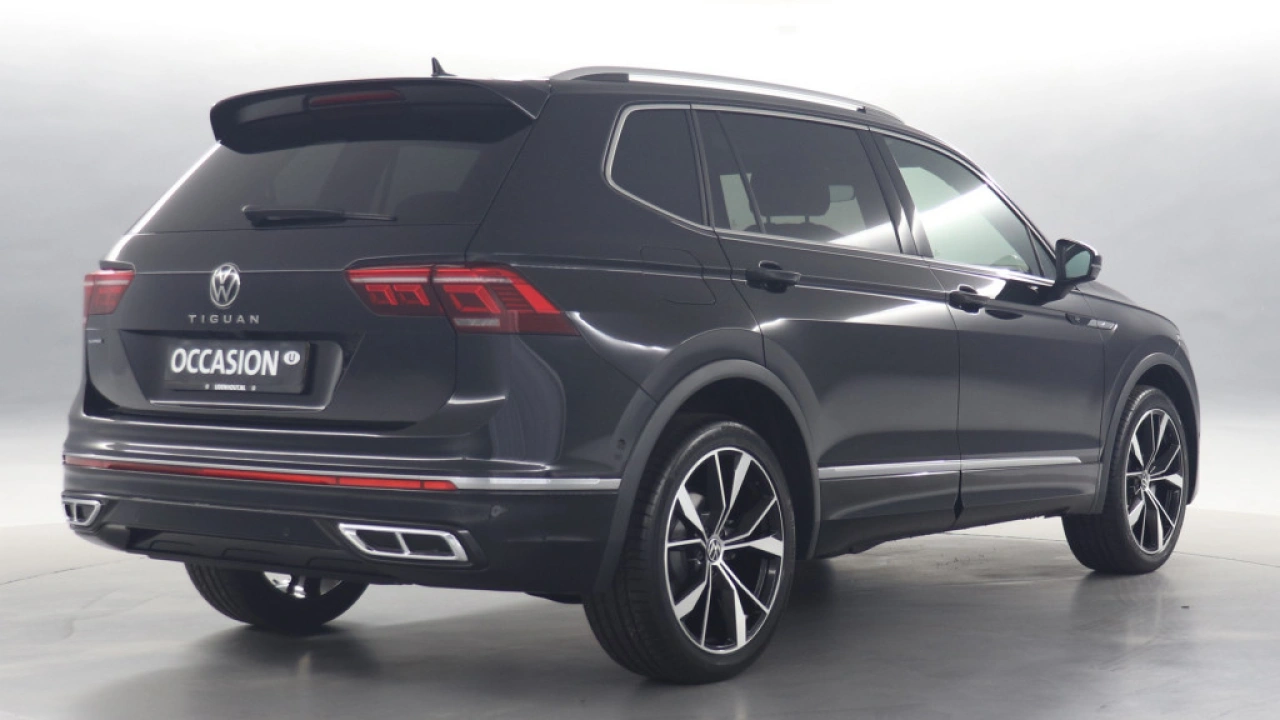 Volkswagen Tiguan Allspace 1.5 TSI 150pk DSG R-Line Business 7p. Trekhaak