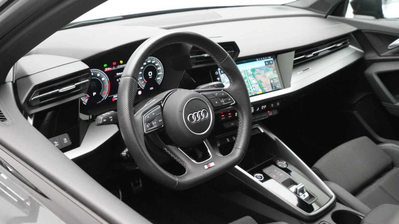 Audi A3 Sportback 30 TFSI 110pk S-Tronic S-Line edition