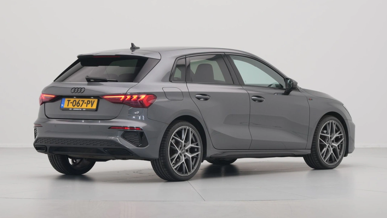 Audi A3 Sportback 30 TFSI 110pk S-Tronic S-Line edition