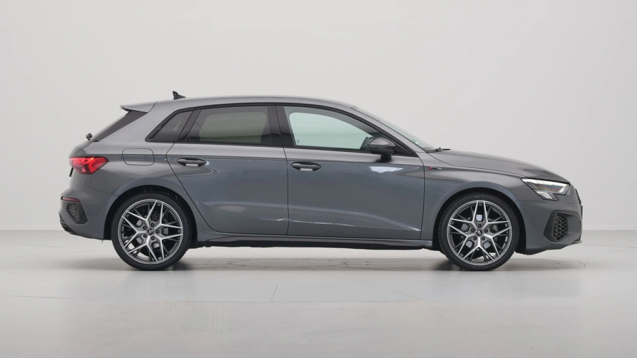 Audi A3 Sportback 30 TFSI 110pk S-Tronic S-Line edition