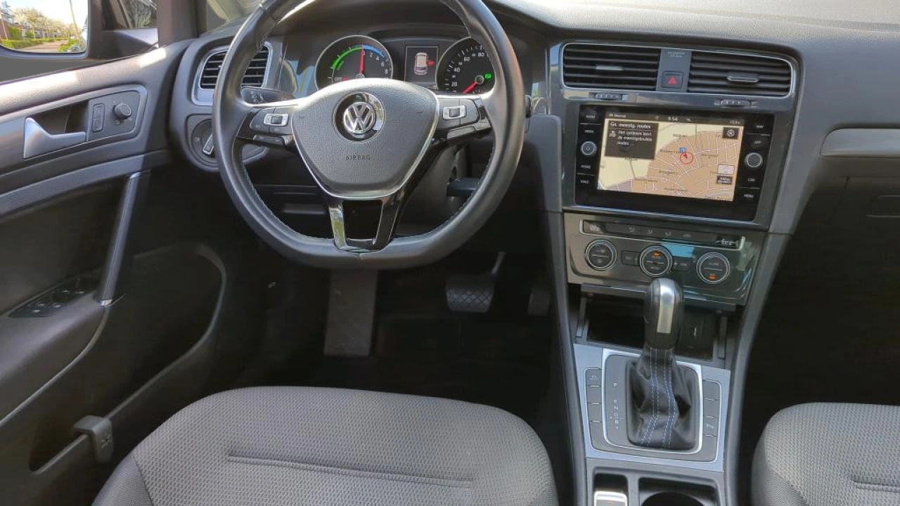 Volkswagen e-Golf E-DITION