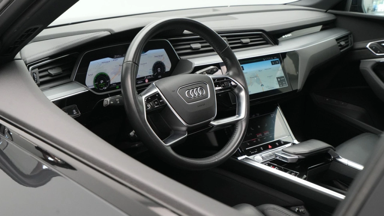 Audi e-tron 55 quattro 408pk Business edition Plus 95 kWh