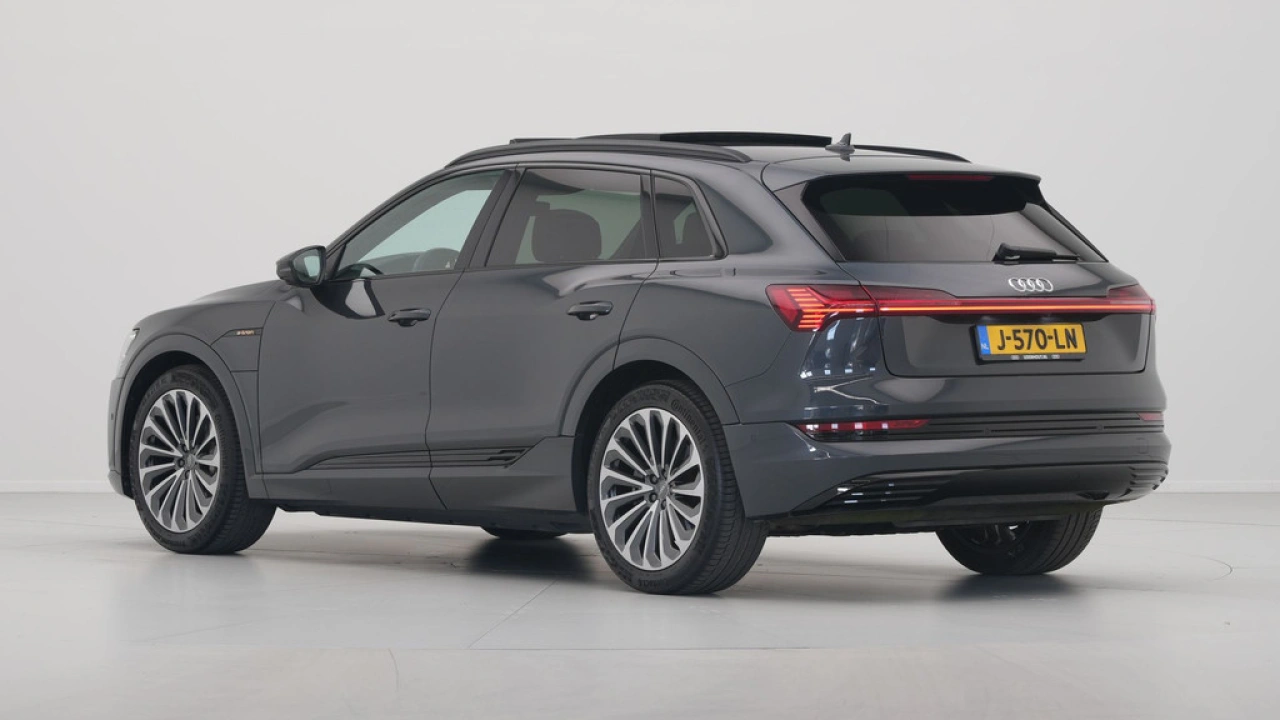 Audi e-tron 55 quattro 408pk Business edition Plus 95 kWh
