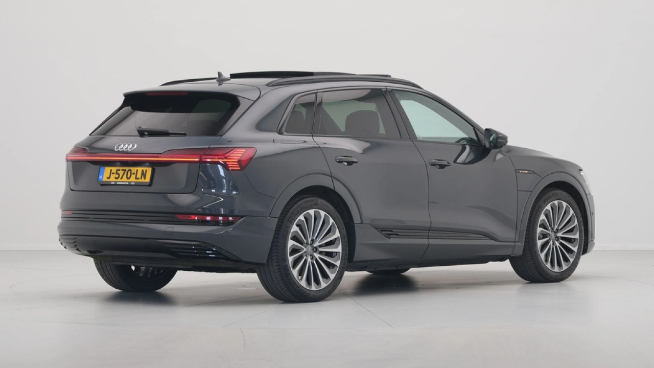 Audi e-tron 55 quattro 408pk Business edition Plus 95 kWh