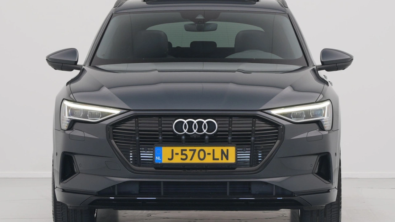 Audi e-tron 55 quattro 408pk Business edition Plus 95 kWh
