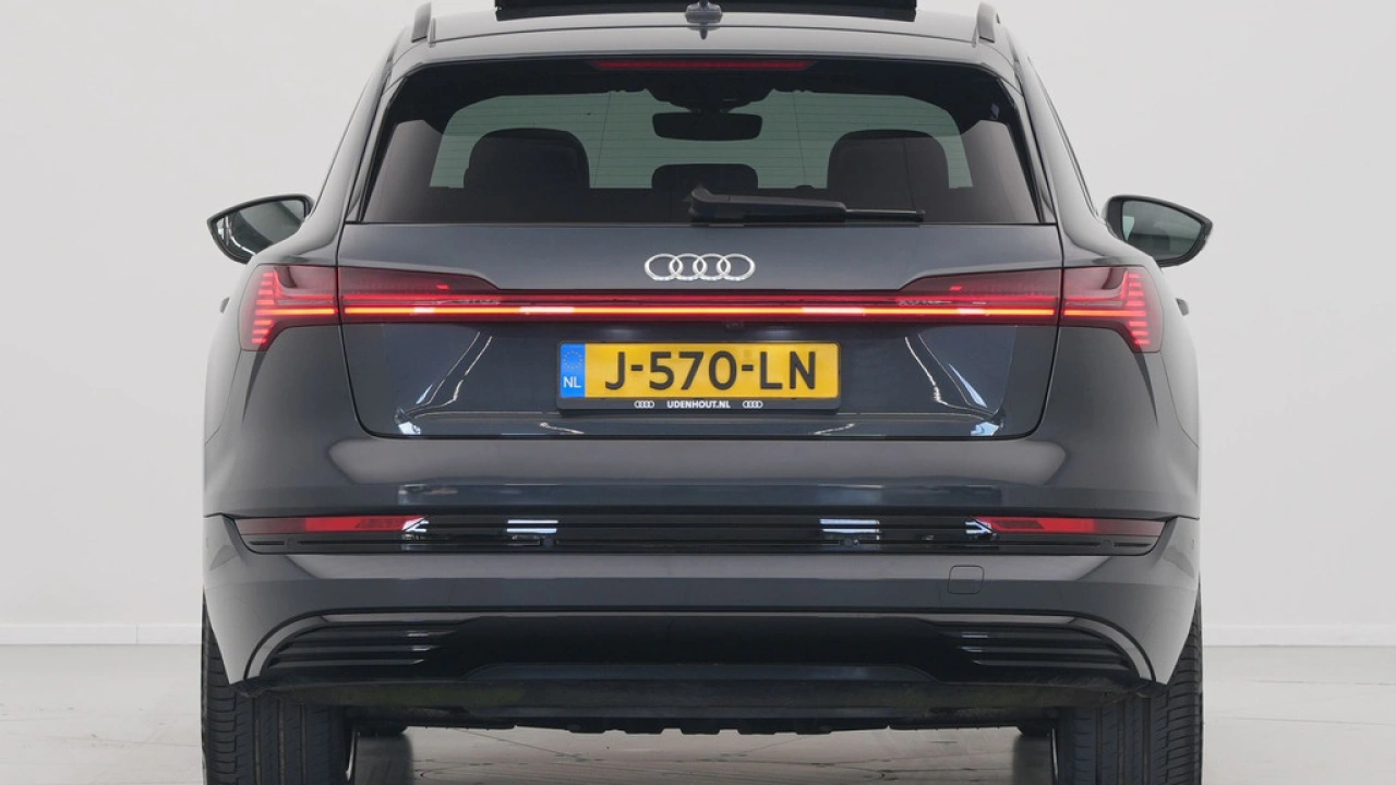 Audi e-tron 55 quattro 408pk Business edition Plus 95 kWh