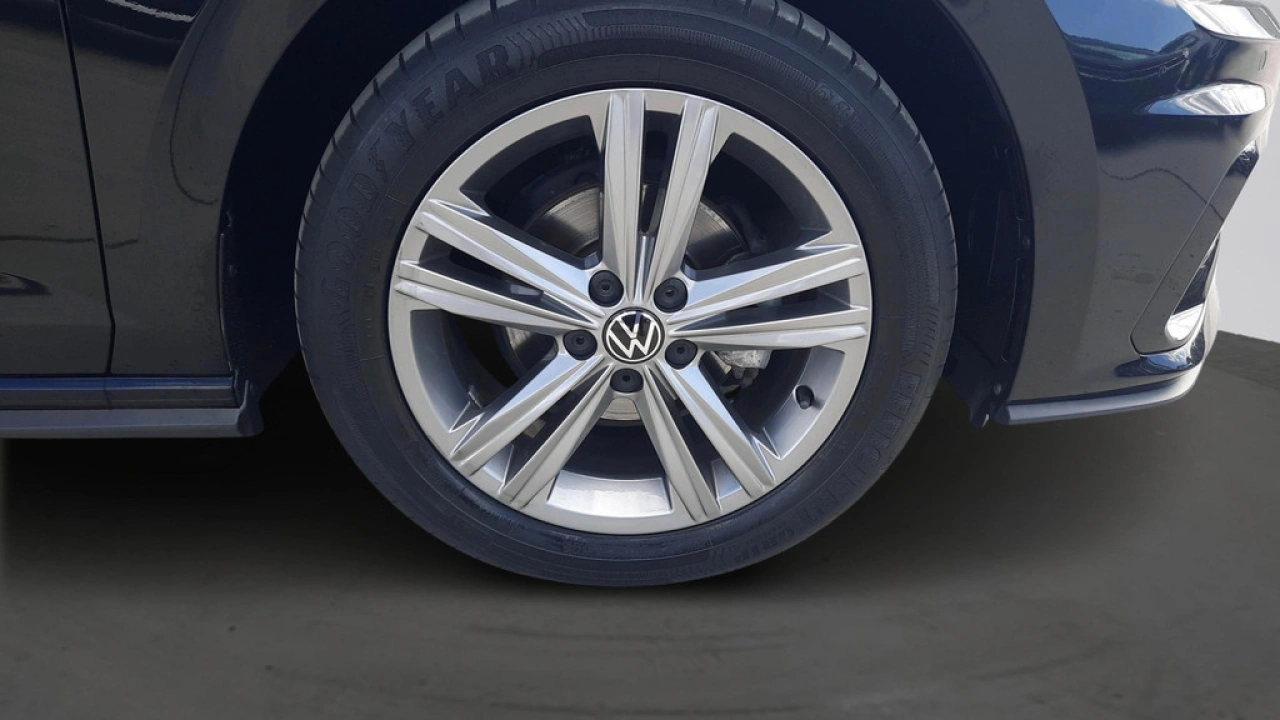 Volkswagen Polo 1.0 TSI Automaat | Highline Business R | Nieuw binnen |