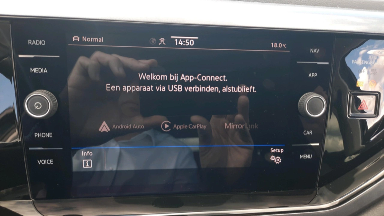 Volkswagen Polo 1.0 TSI Automaat | Highline Business R | Nieuw binnen |
