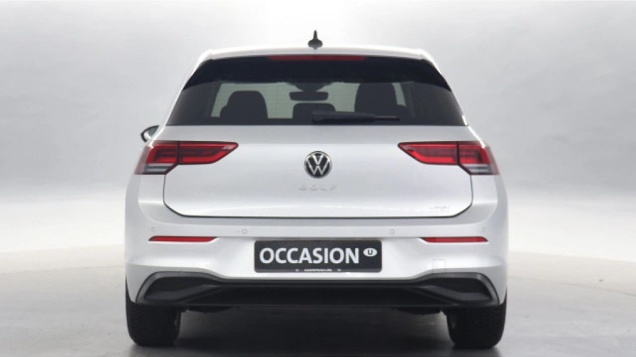 Volkswagen Golf 1.0 eTSI Automaat | Life Business | Camera | Ergo. stoelen | Mild Hybrid